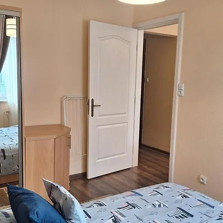 Habitación en casa particular Kamieniczka Elm - Centrum, 100m Od Morza