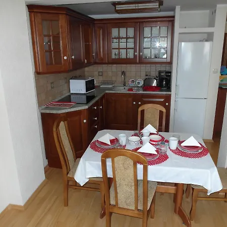 Habitación en casa particular Kamieniczka Elm - Centrum, 100m Od Morza Jastrzębia Góra