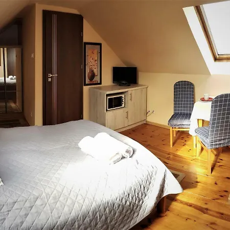 Kamieniczka Elm - Centrum, 100m Od Morza Homestay szállás *