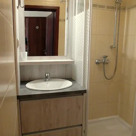 Habitación en casa particular Kamieniczka Elm - Centrum, 100m Od Morza