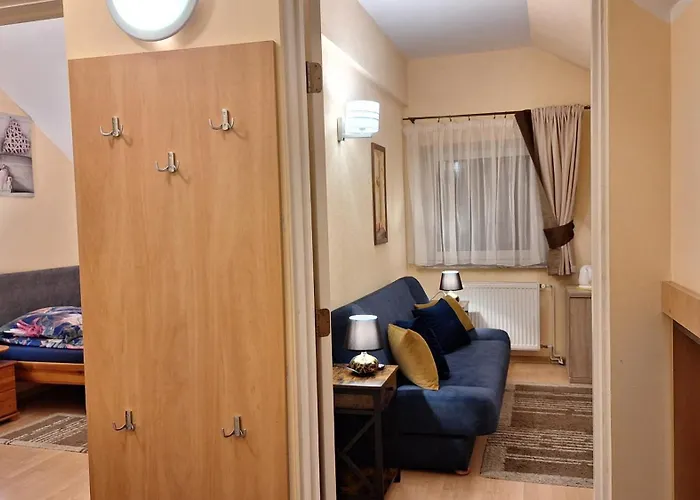 Kamieniczka Elm - Centrum, 100m Od Morza בית אירוח Jastrzębia Góra